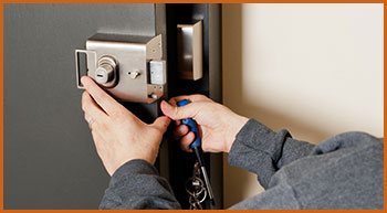  Boca Raton Locksmith Service Boca Raton, FL 561-880-4588