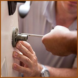 Interstate Locksmith Shop Fort Lauderdale, FL 954-364-3659